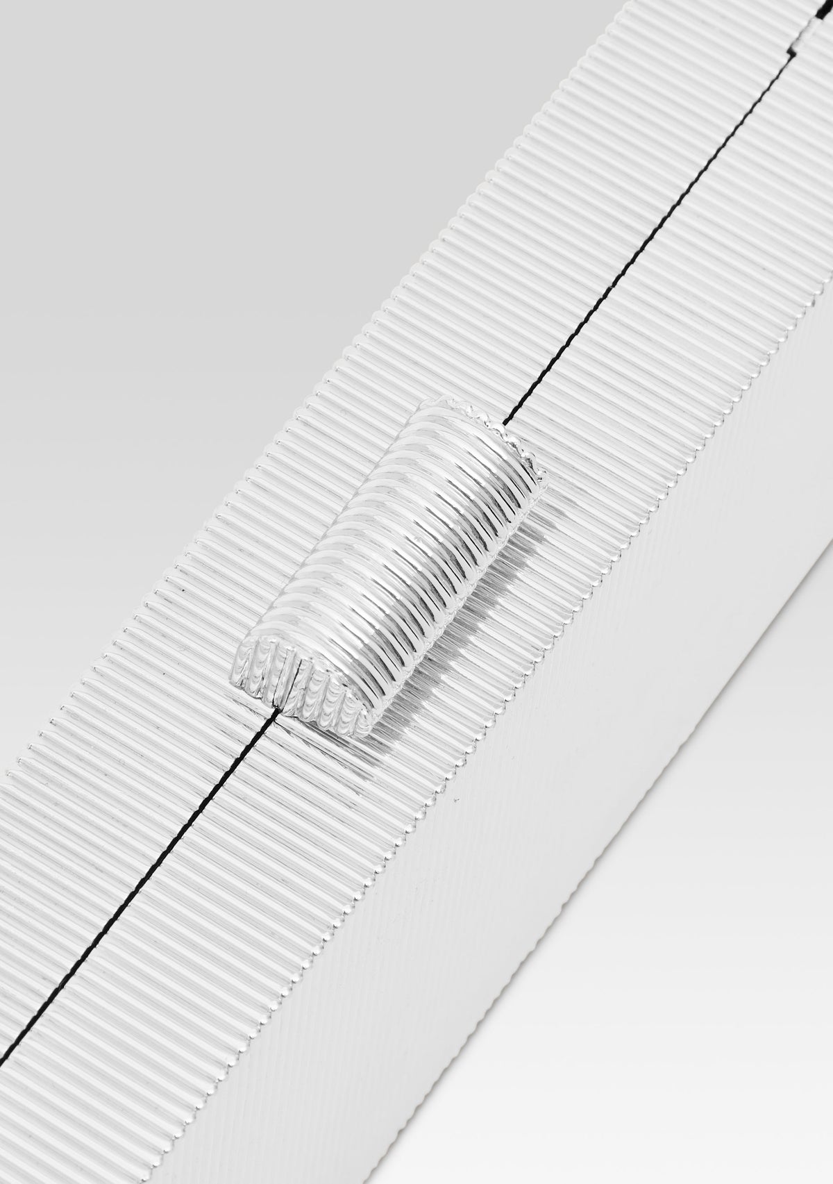 Amarita Clutch