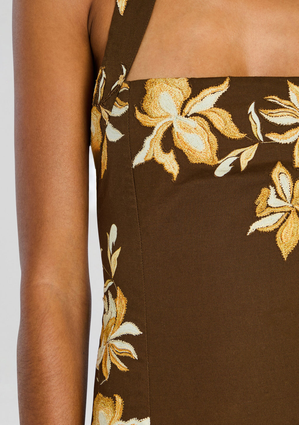 Bota Halter Maxi Dress