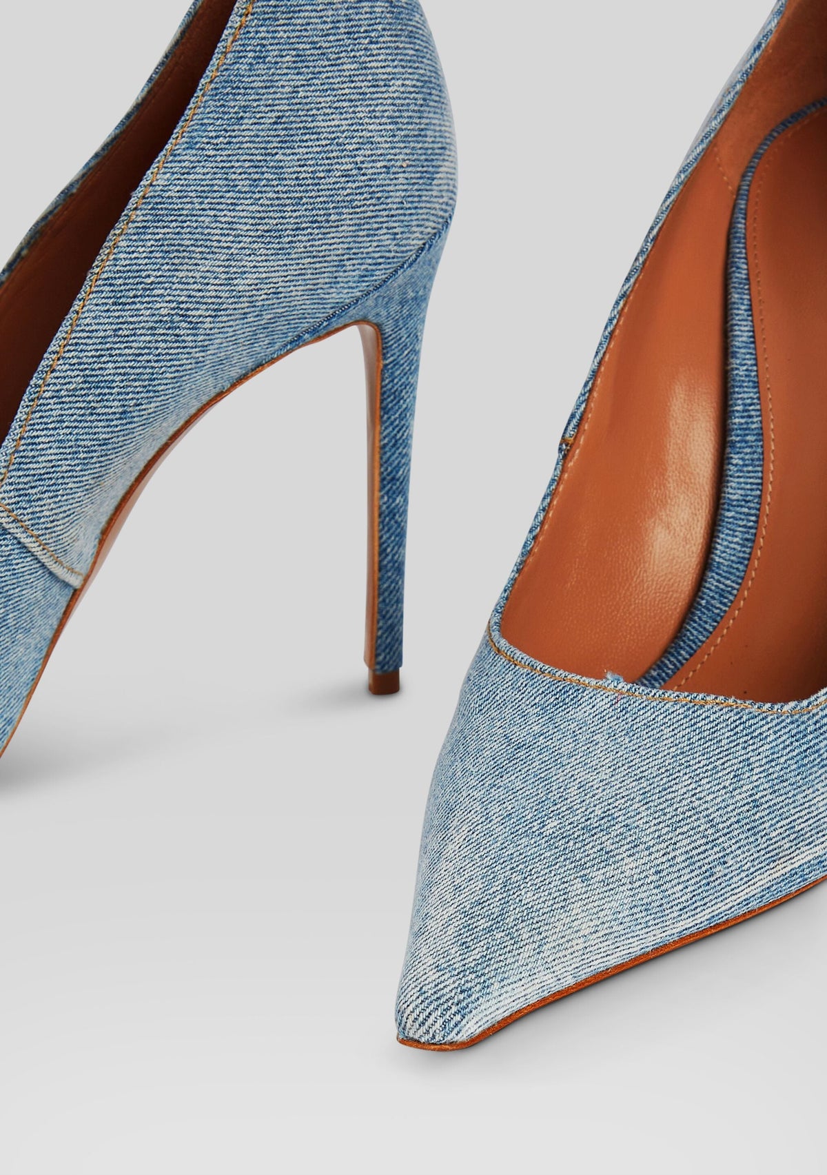 Jasmine Heel
