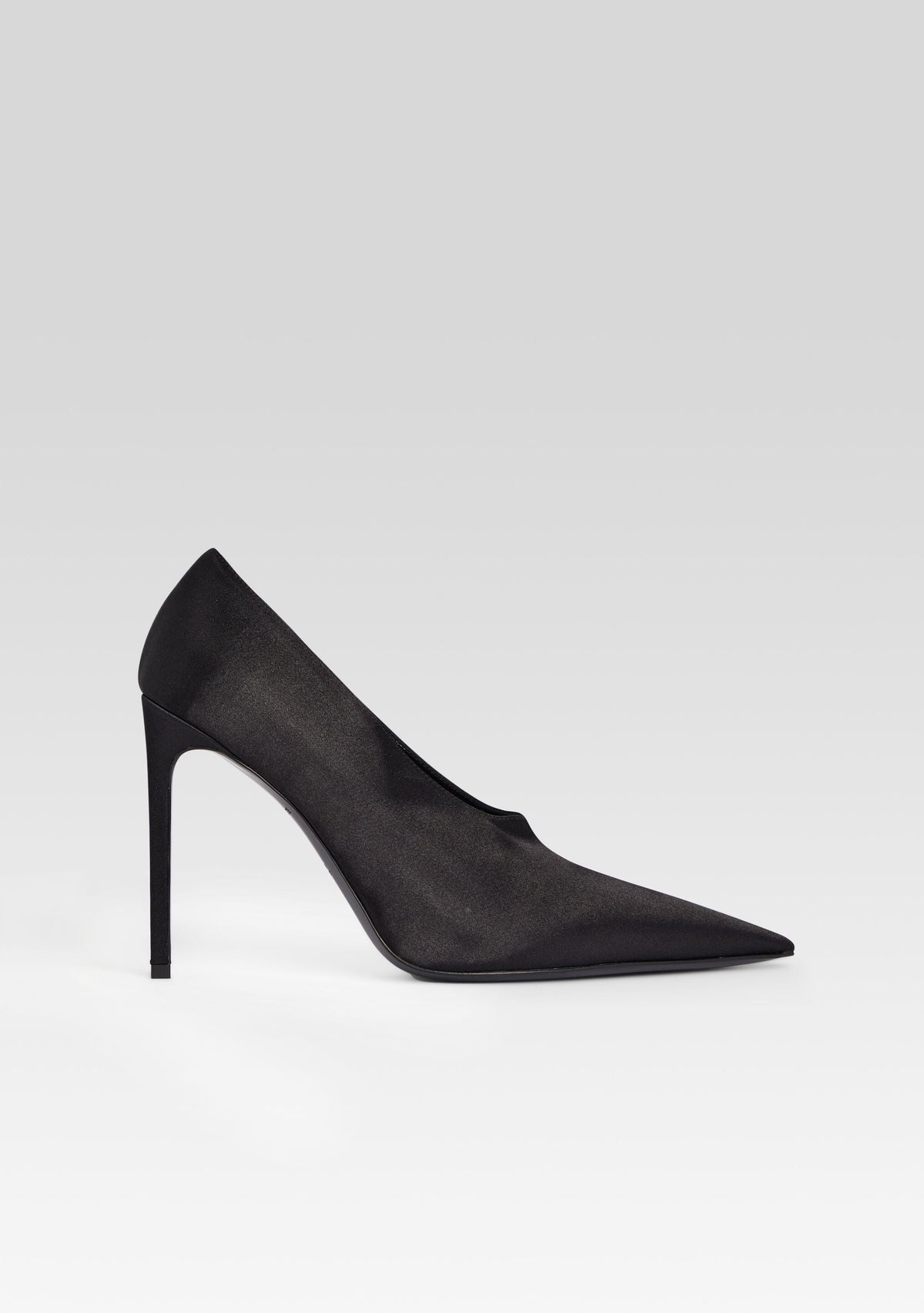 Mollie Satin Pump