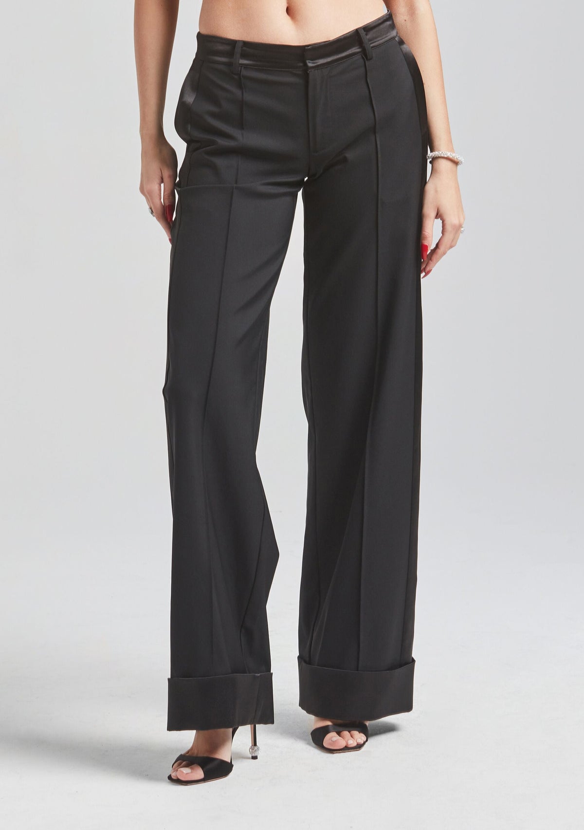Julie Pant