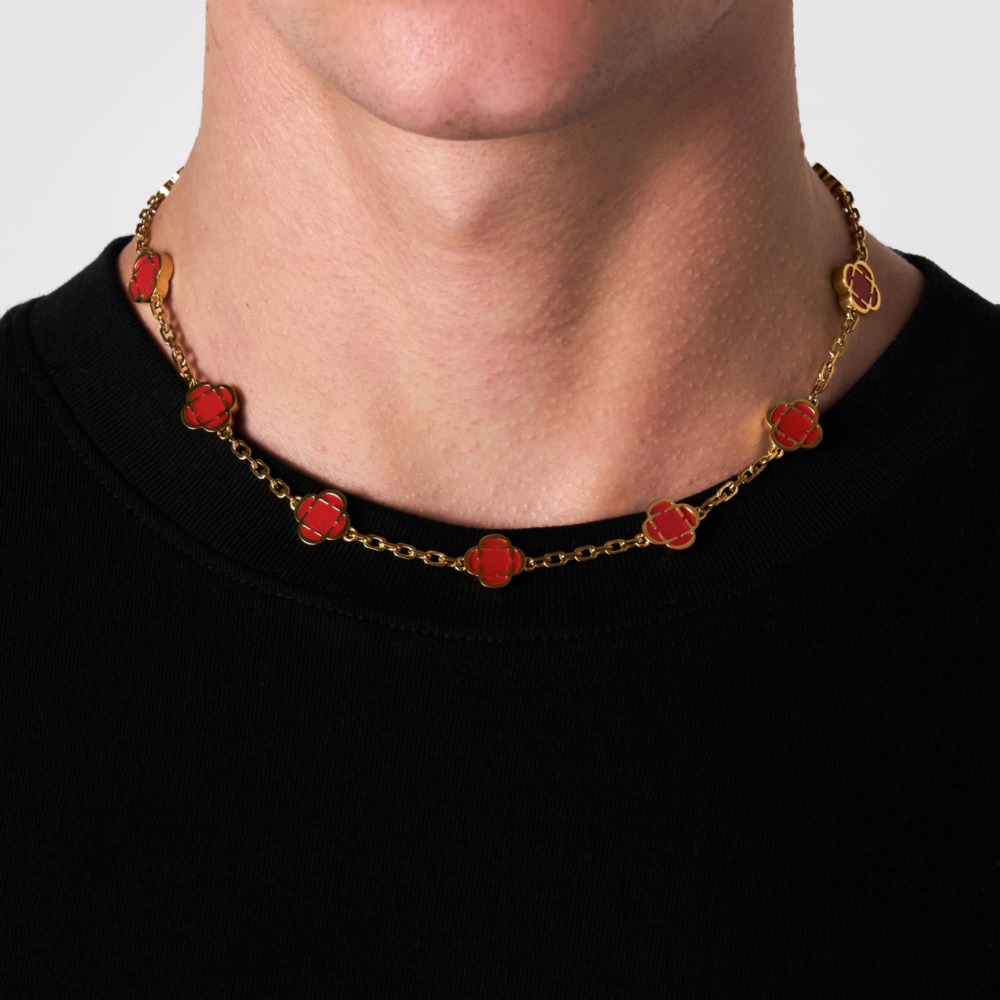 Light Red Clover Stone Necklace (Gold)